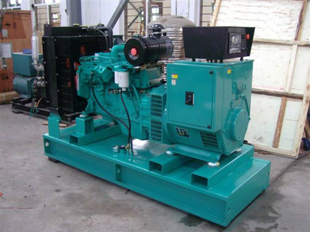 伊宁市200kw康明斯柴油发电机组图片 伊宁市200kw康明斯柴油发电机组图片